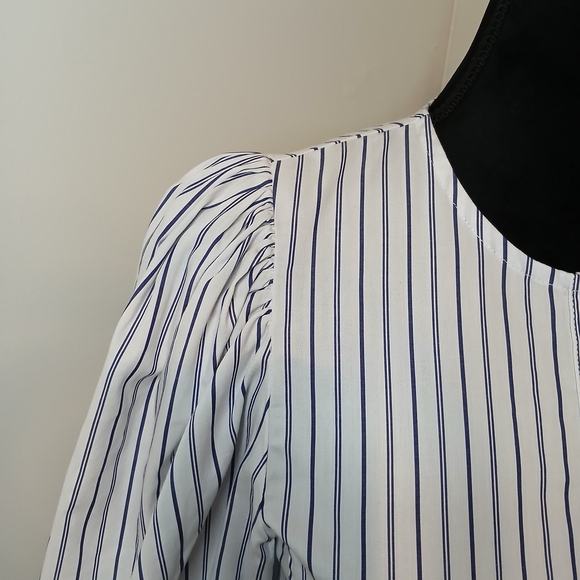 Madewell Puff Sleeves Navy Blue and White Striped Blouse NWOT Women's Size 00 - Picture 5 of 7